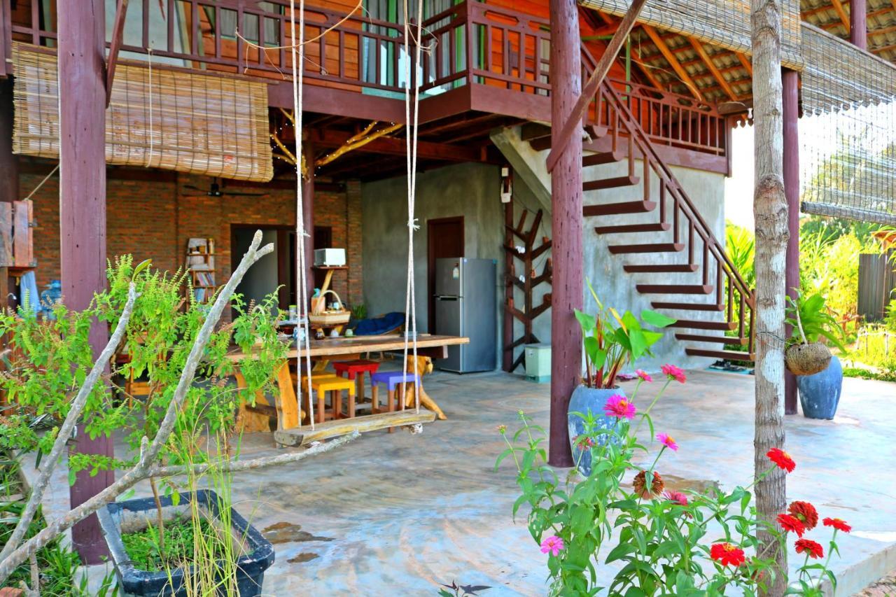 Urban Farmhouse Сиемрип Экстерьер фото